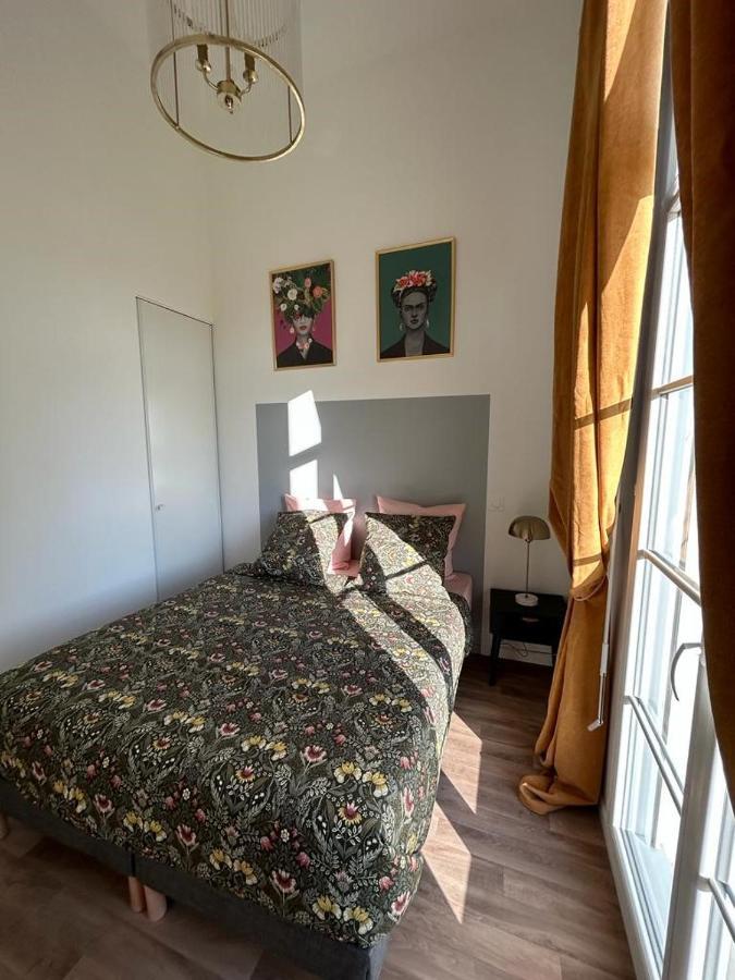 Grand Volume 5 Min Apartment