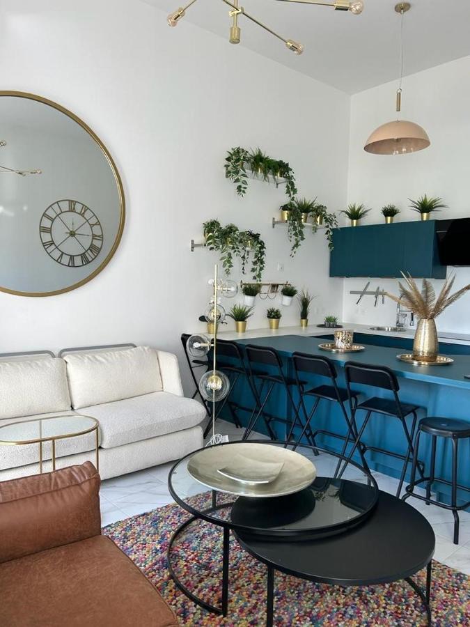 Apartment Grand Volume 5 Min